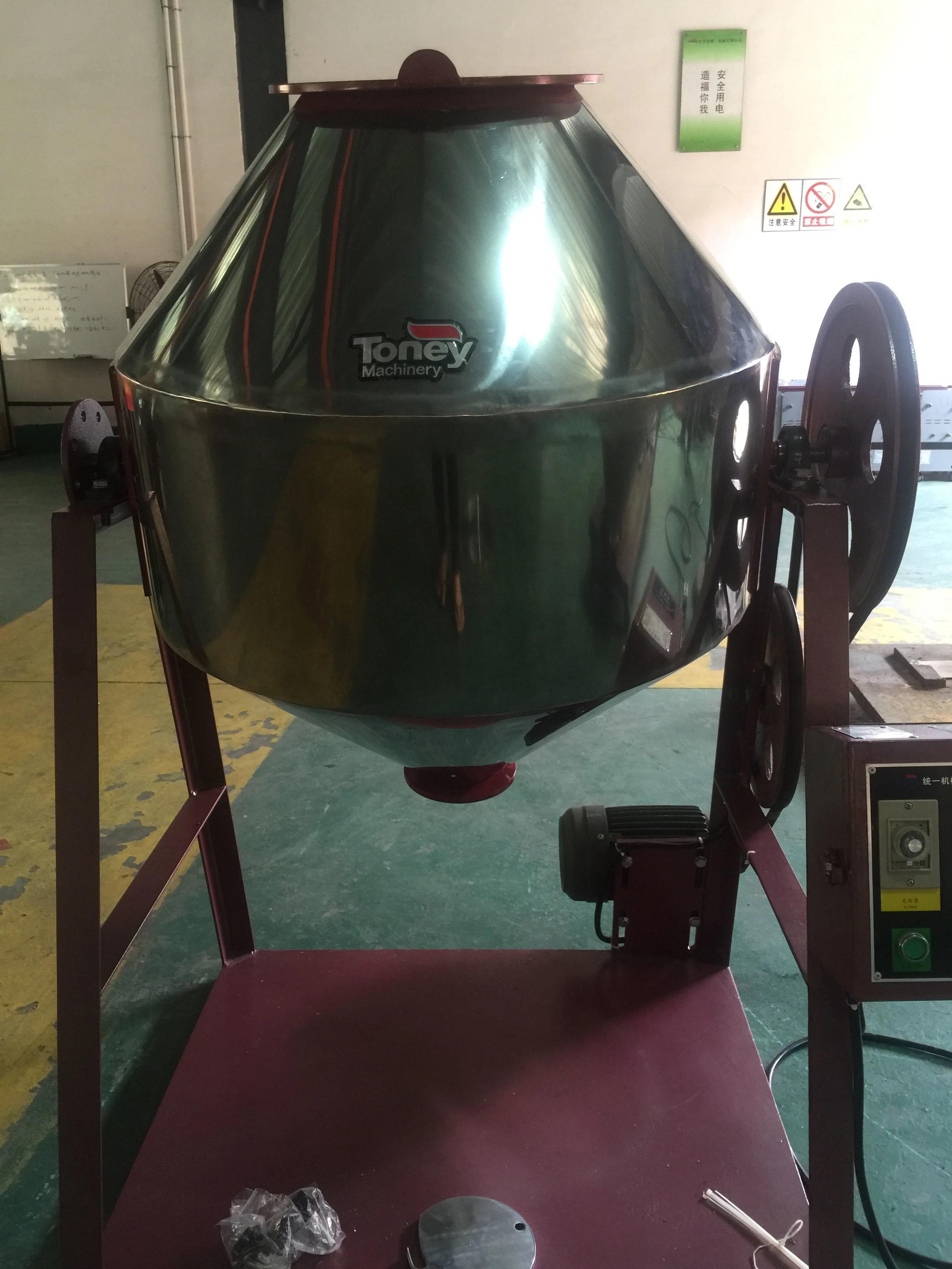 
Rotary mixer for dry plastic powder mix 