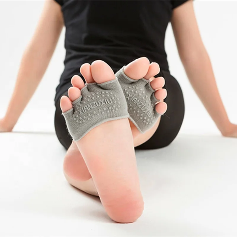 Invisible Half Foot Yoga Five Toes Socks Fingers Socks Toe Socks for Yoga