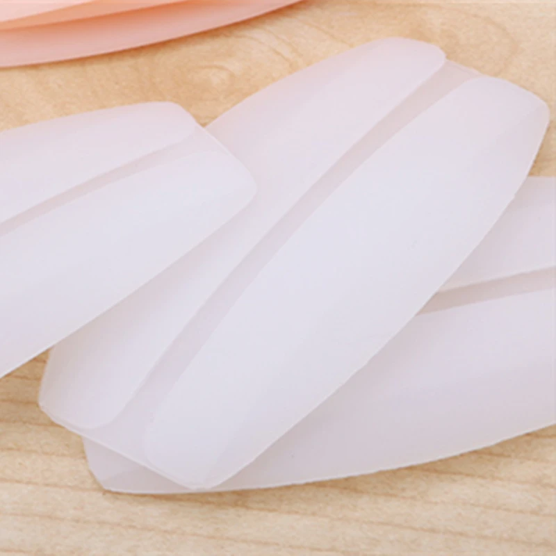 
Fashionable Adjustable Non-Slip and Luxury Soft Silicone Invisible Pads 
