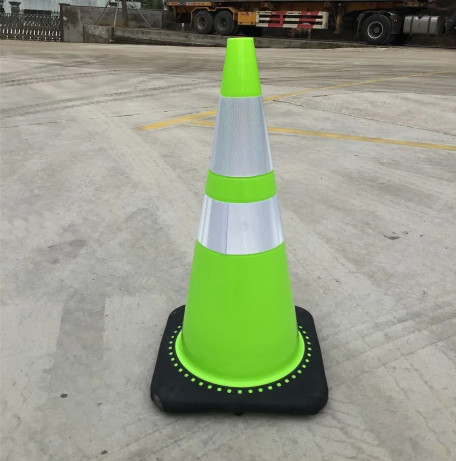 Флуоресцентный зеленый черный дорожный конус из ПВХ 28