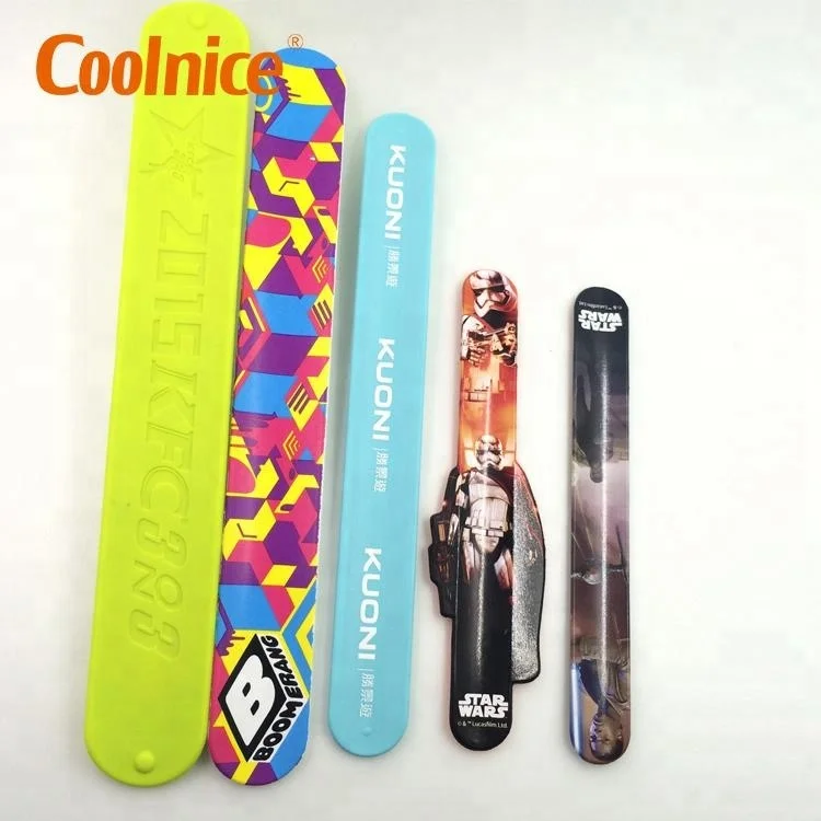 2018 Christmas gift whistle silicone slap bracelet for kids