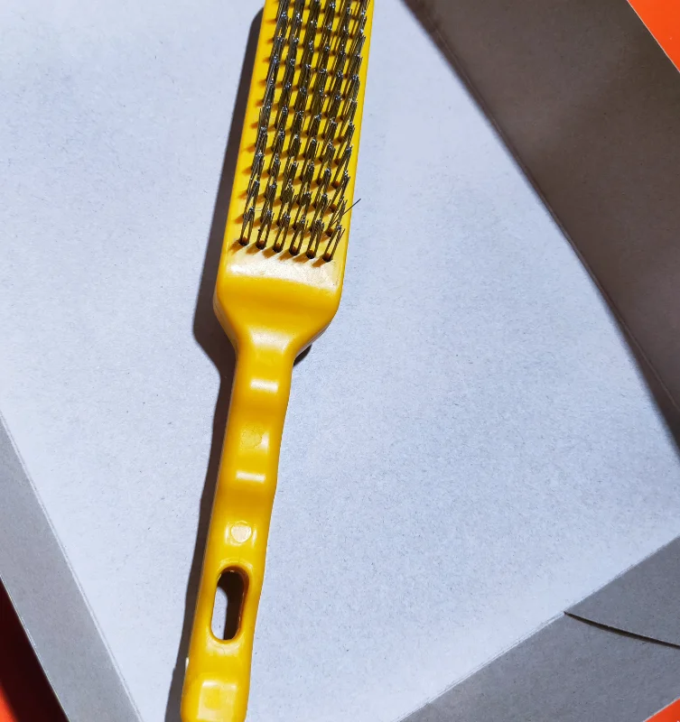 4 Rows Steel wire brush with yellow  plastic handle