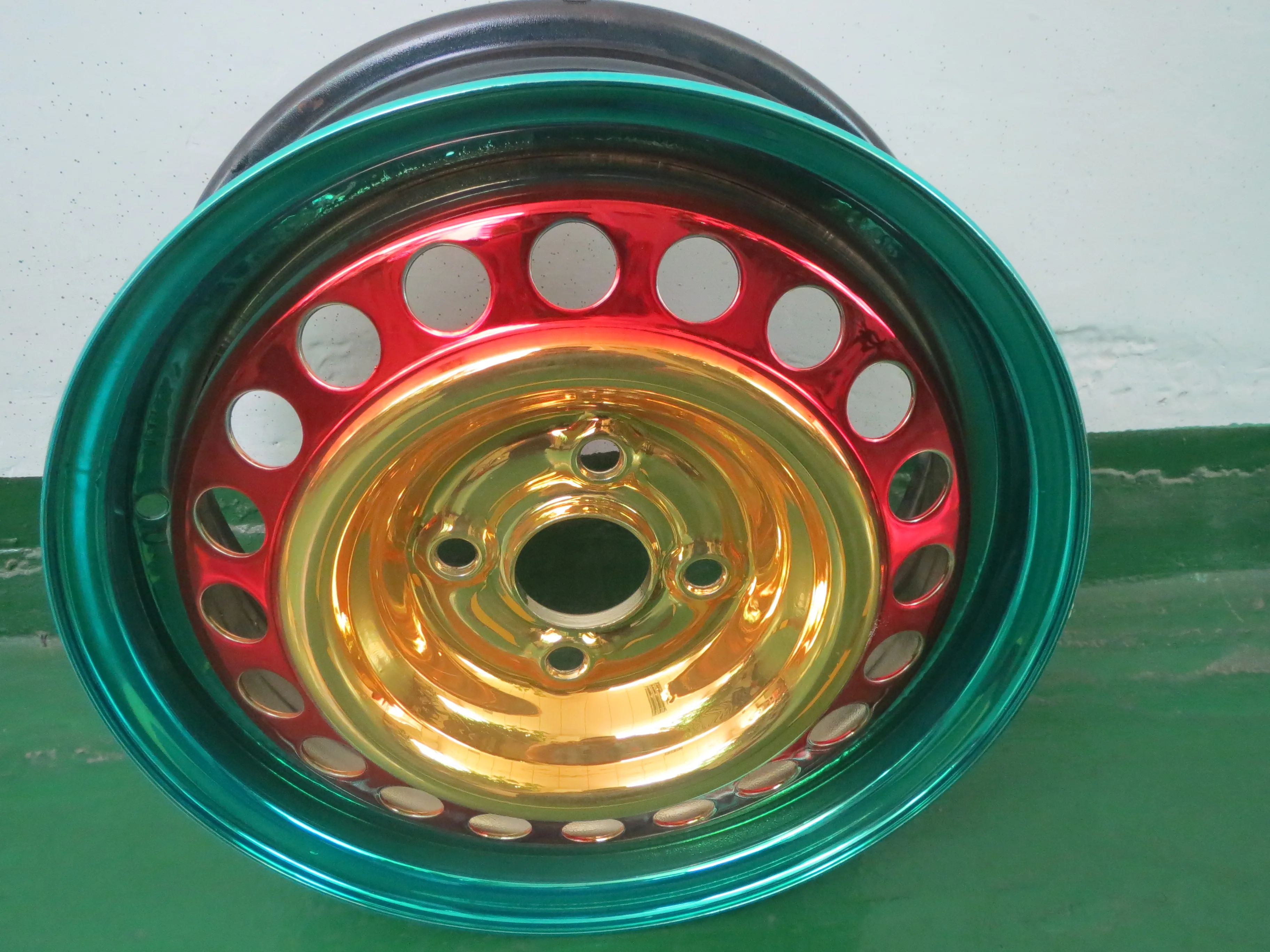 Хромированный пластик