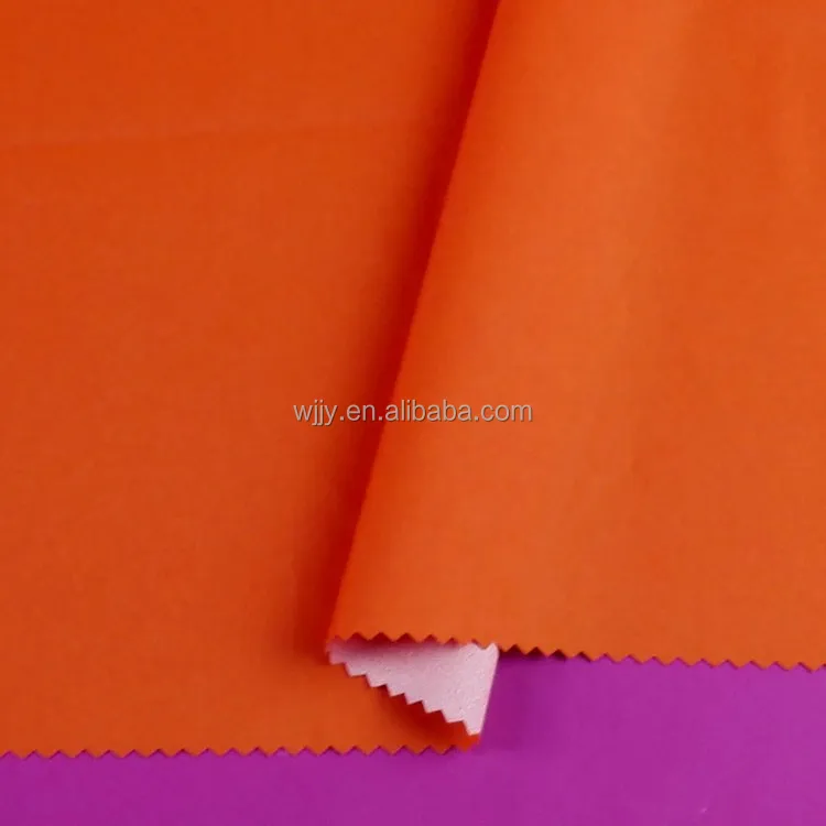 Полностью тусклый нейлоновый taslon / taslan 228T, Водонепроницаемая дышащая ткань с молочным влажным покрытием для лыжного спорта