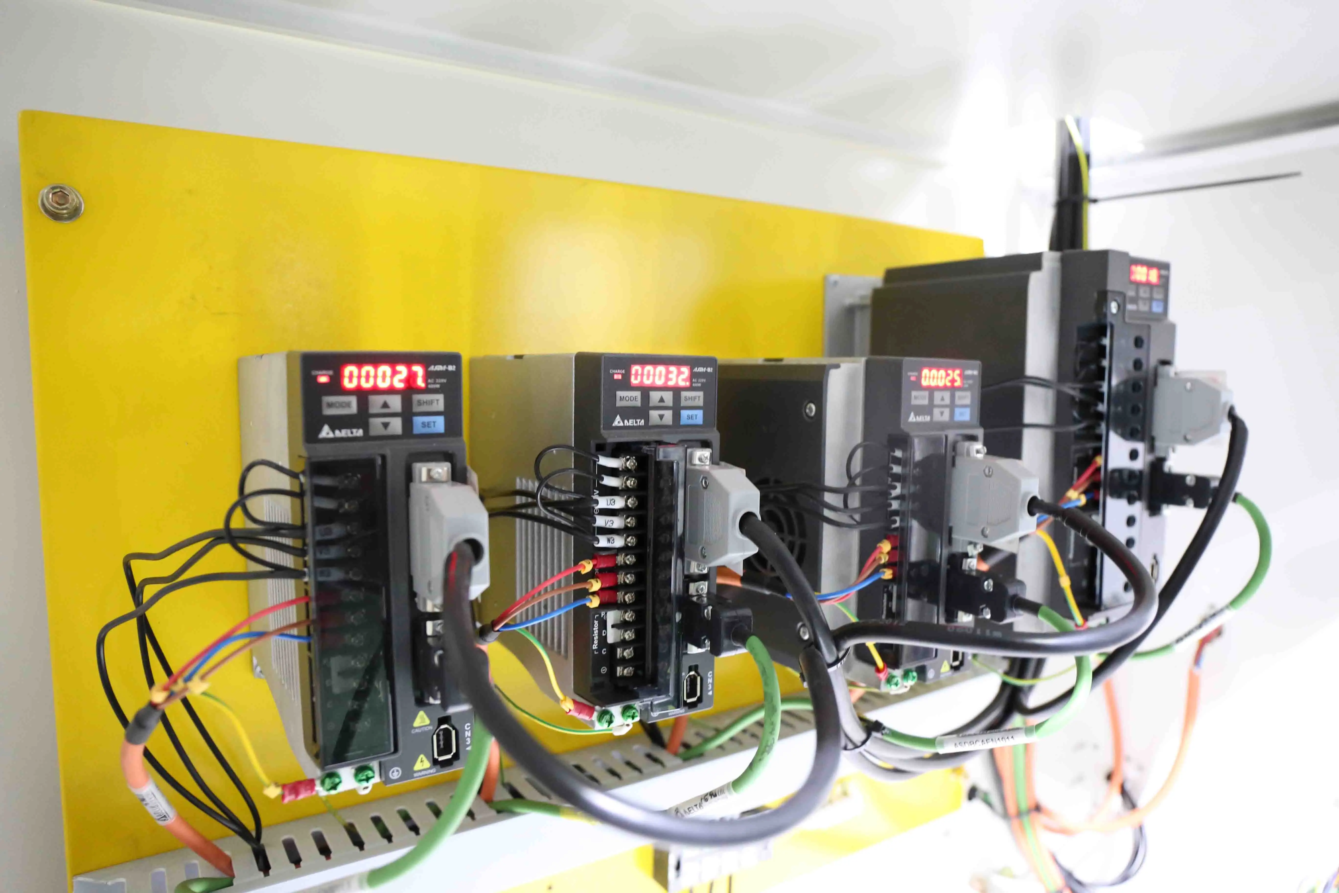 Woodworking CNC Band Saw Machine for Curved Line Processing( MJS 1612B)