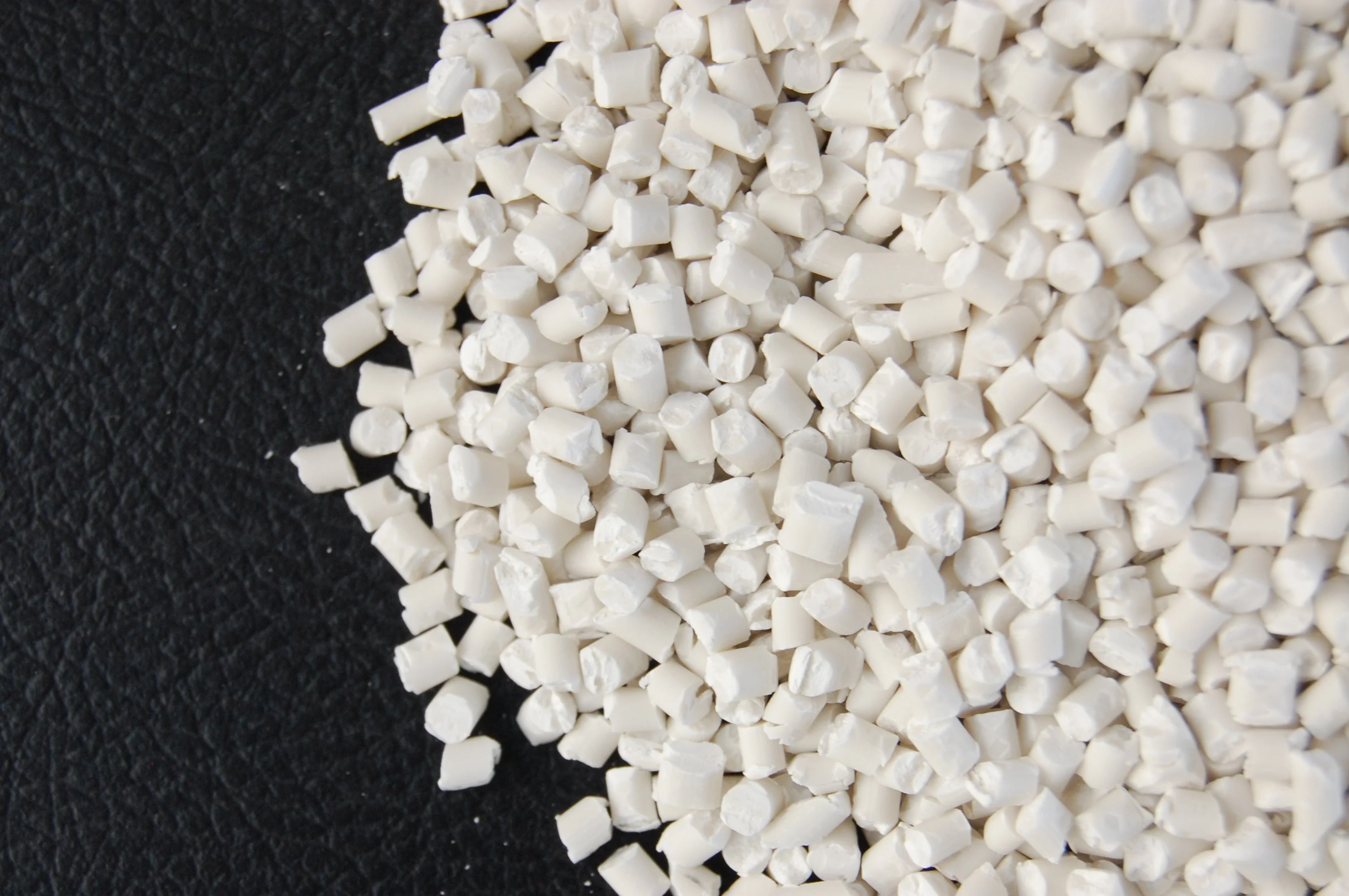 Лучшая цена, полипропиленовый/полиэтиленовый карбонатный наполнитель кальция, маточная смесь для пластиковых продуктов