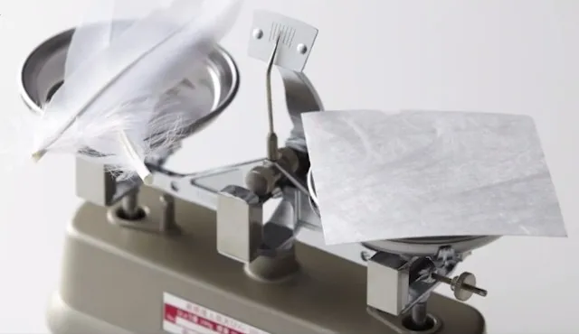 Синтетическая бумага, не выдерживает влагу, 100 мм, 90 г/м2, печать этикеток