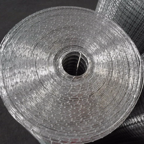 Дешевая высококачественная оцинкованная сварочная проволочная сетка