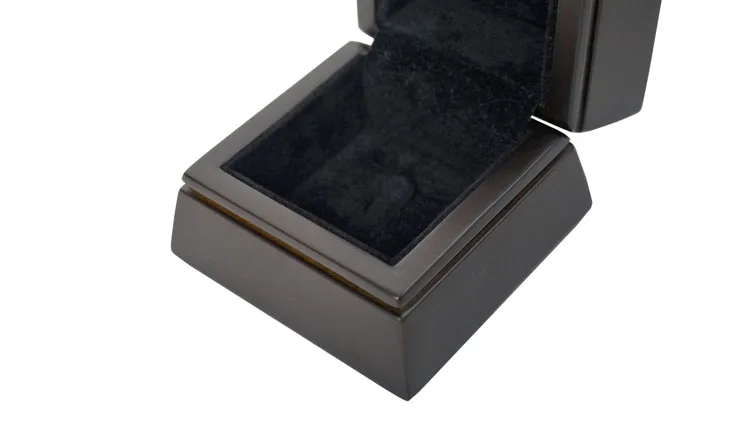 Factory wholesale wood ring box packaging MDF lacquer unique jewelry ring case wedding engagement ring jewelry gift packing box