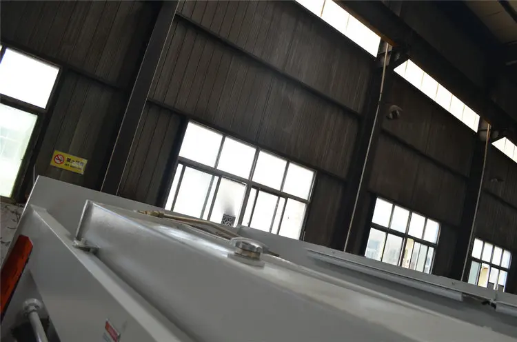 Принимает Рабочий стол компенсации структура высокое качество по всему миру Многофункциональный гильотинные гидравлические режа