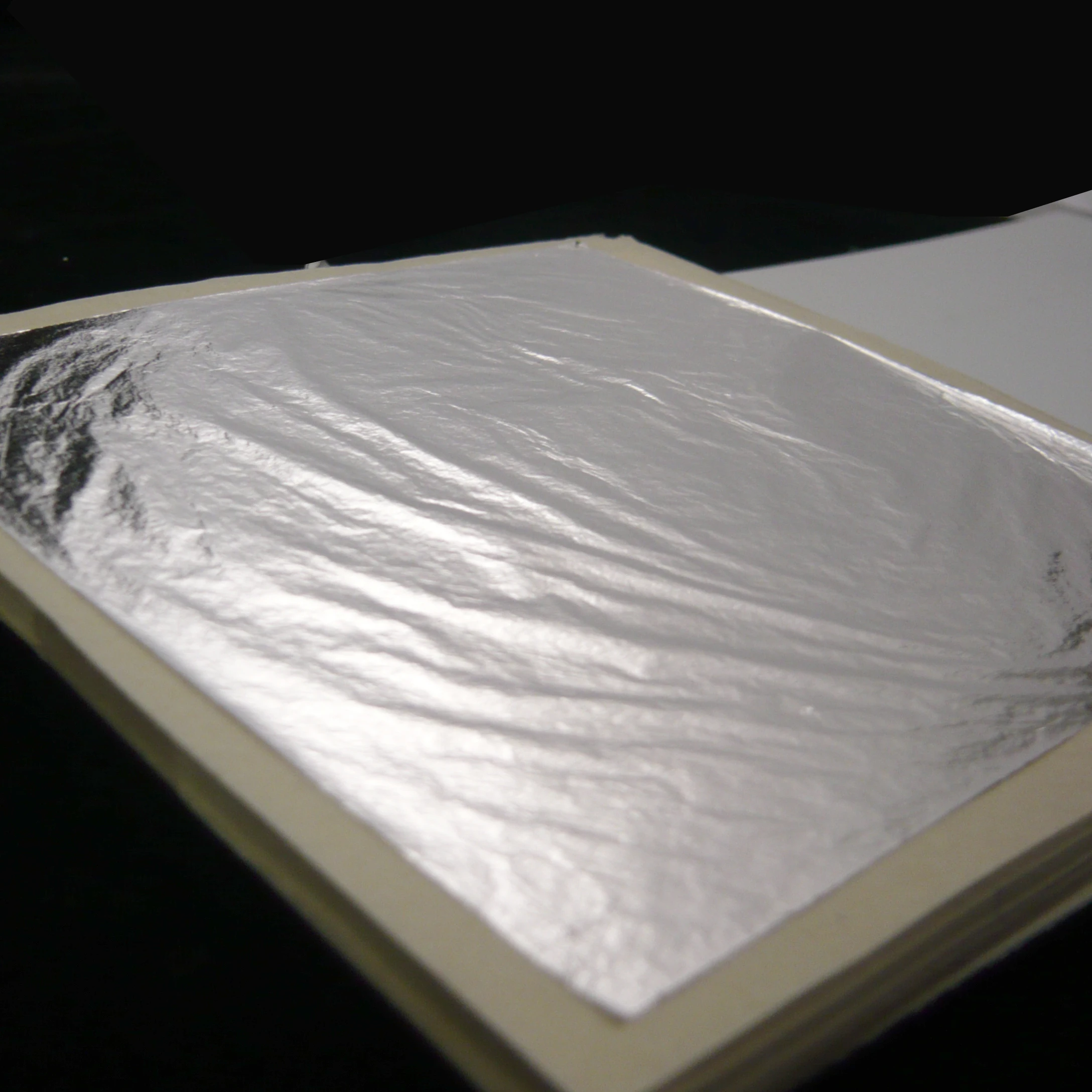Wholesale Silver leaf 100% pure silver foil genuine gilding silver sheet 11 X 11 cm luxurious Crafts decoration