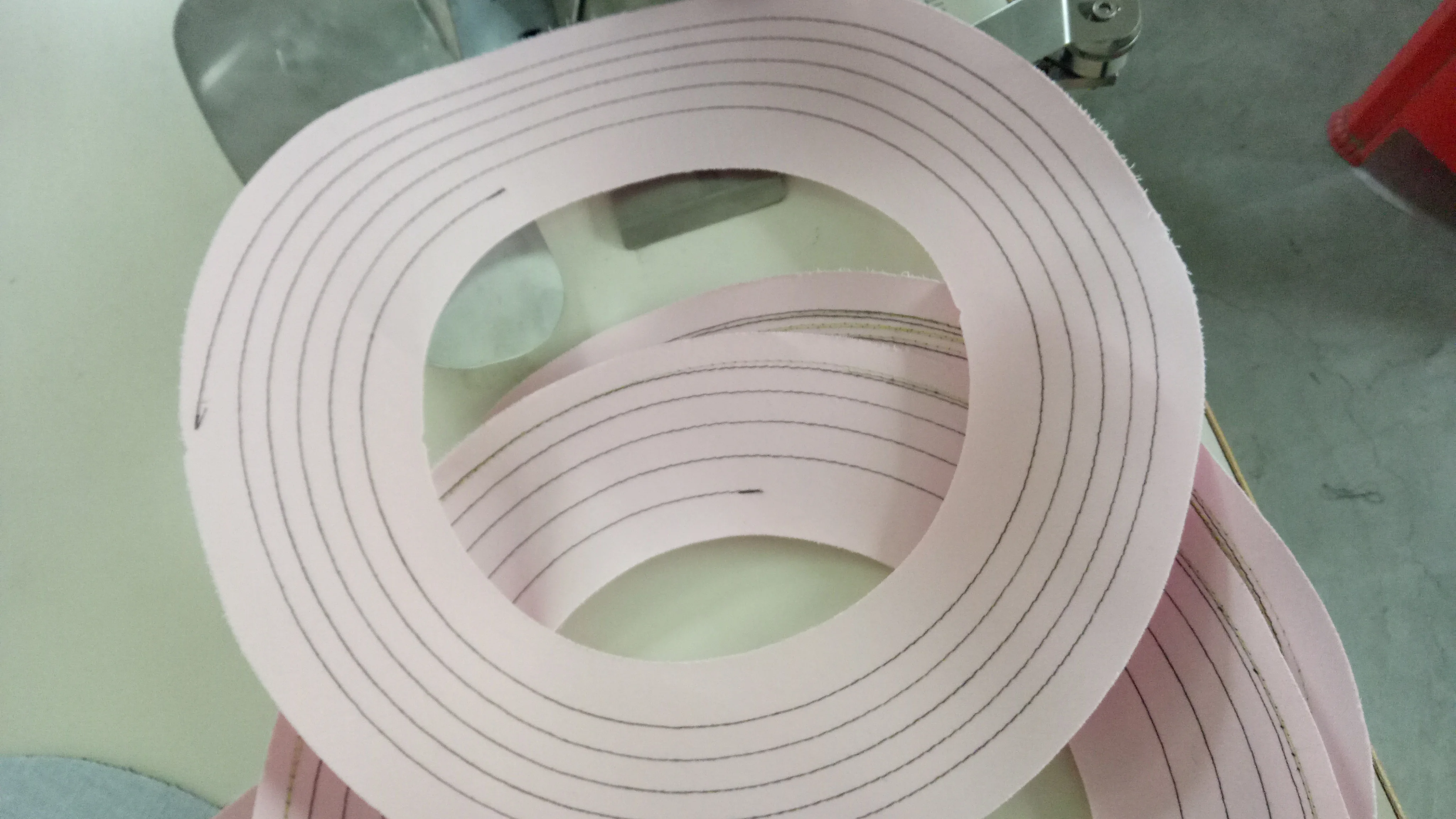 Hat visor automatic sewing machine with computer control