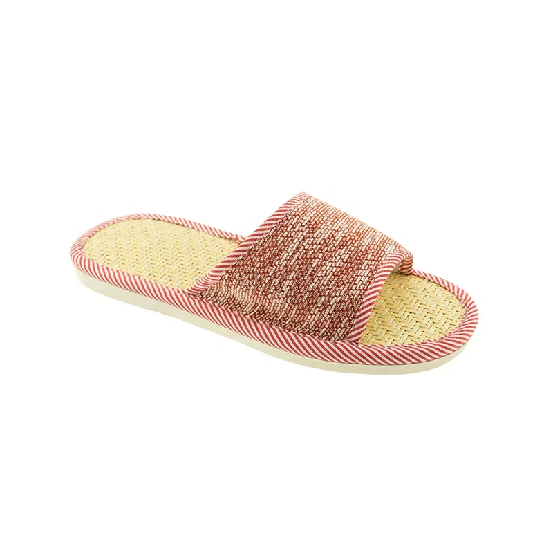 Wholesale fancy Japanese style indoor unisex bedroom slippers with straw mat insole