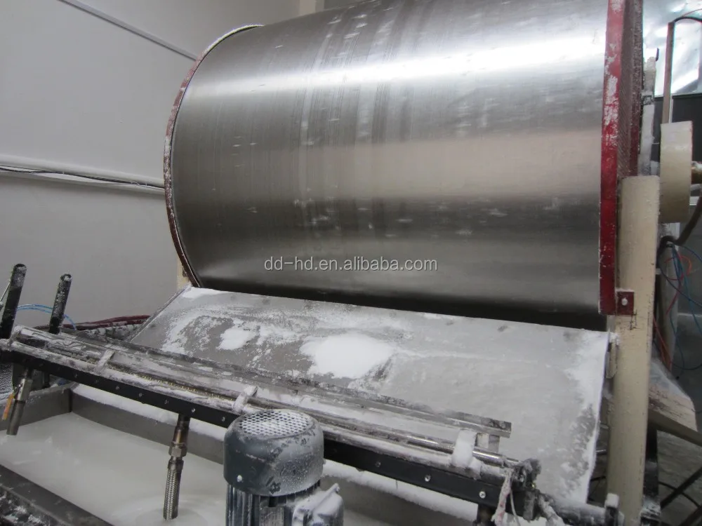 Машина для изготовления гранул из парафинового воска для изготовления свечей