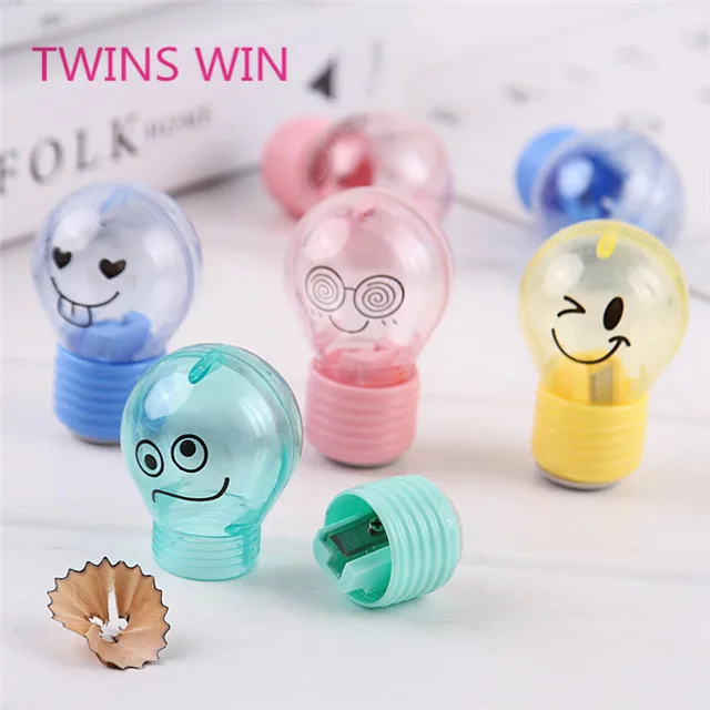 Korean 2019 newest school stationery products list Standard cartoon light bulb shaped manual plastic pencil sharpener mould 252