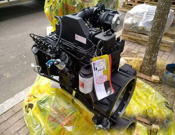 120HP Water cooling 4-Cylinder Diesel Engine 4BTA3.9-C120