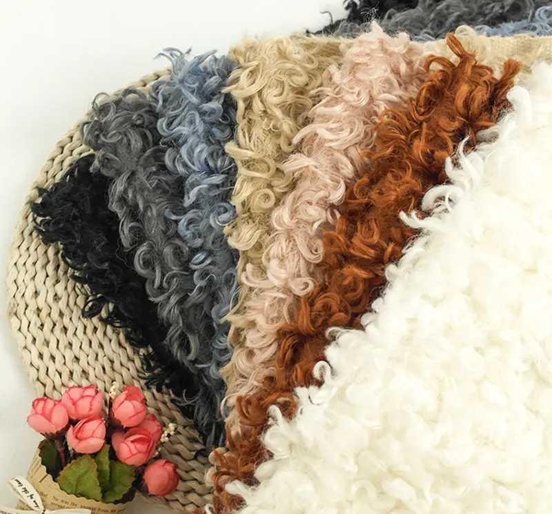 
Curly faux fur blanket photography props,doll fabric,basket cushion blanket 
