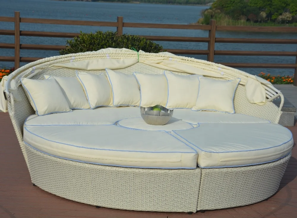 Round Sofa Bed Plastic Rattan Weave Outdoor Casual Garden Furniture Daybed with Canopy