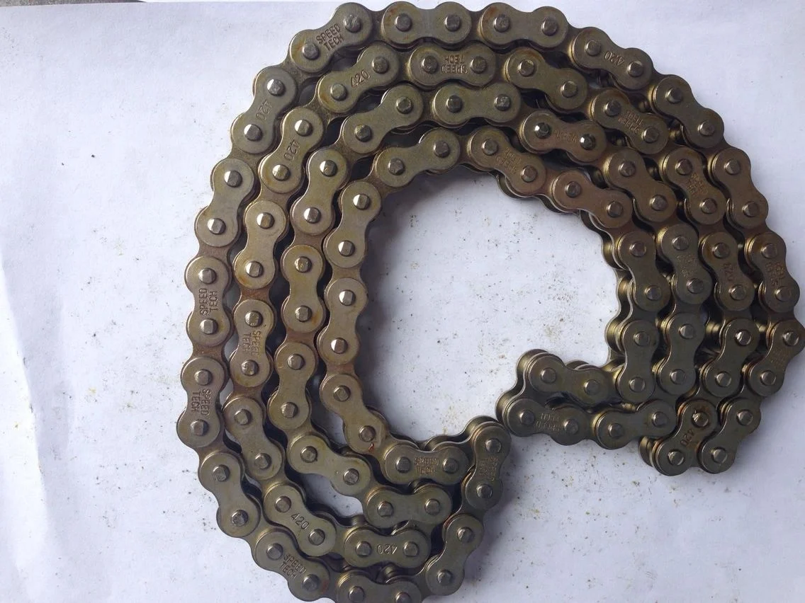 CD70 motorcycle spare parts 4 punch motorcycle chain 420-104 in Pakistan