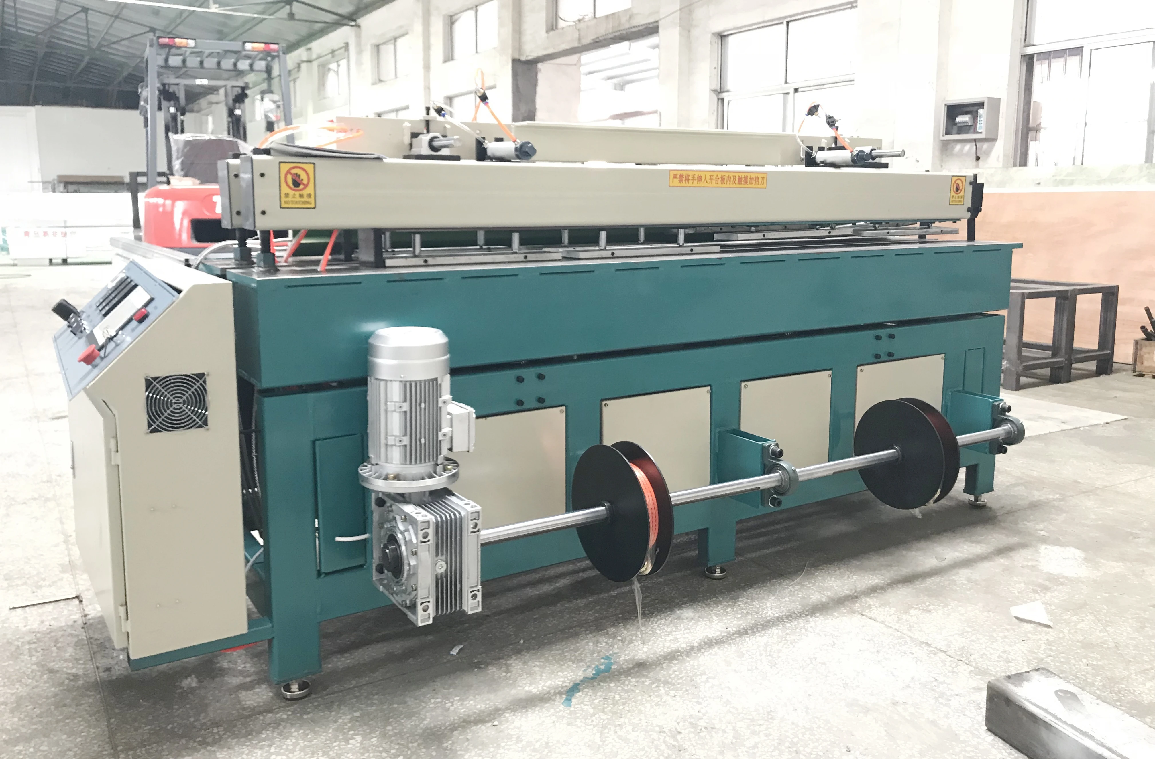 Automatic hot press high frequency pvc HDPE plastic sheet welding machine
