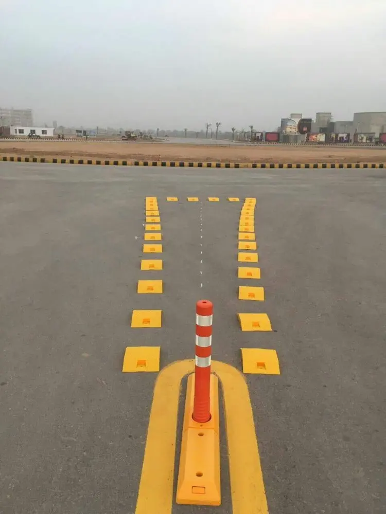 78cm height lane separator delineator flexible warning post