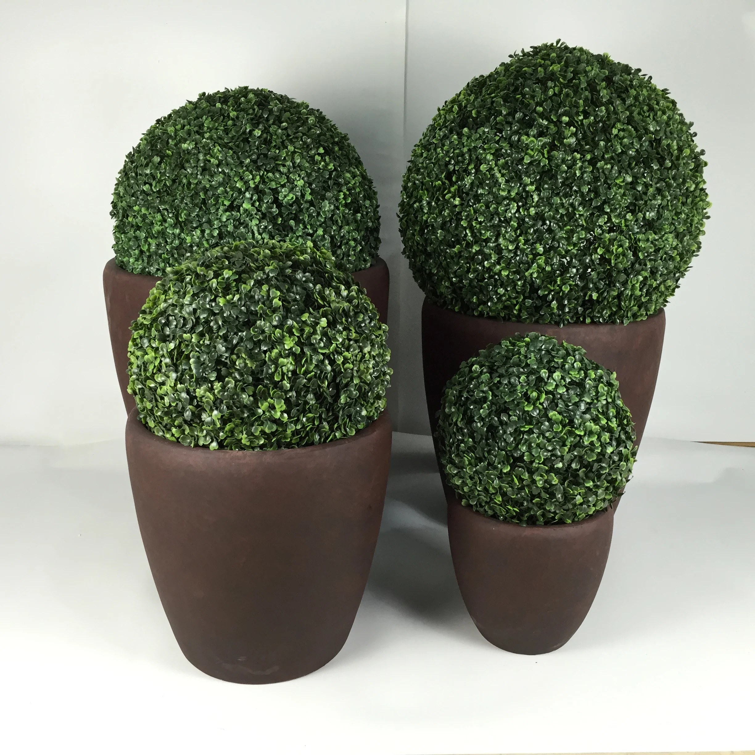 Factory sales light weight durable high strength outdoor garden round fiber clay pottery for home and garden