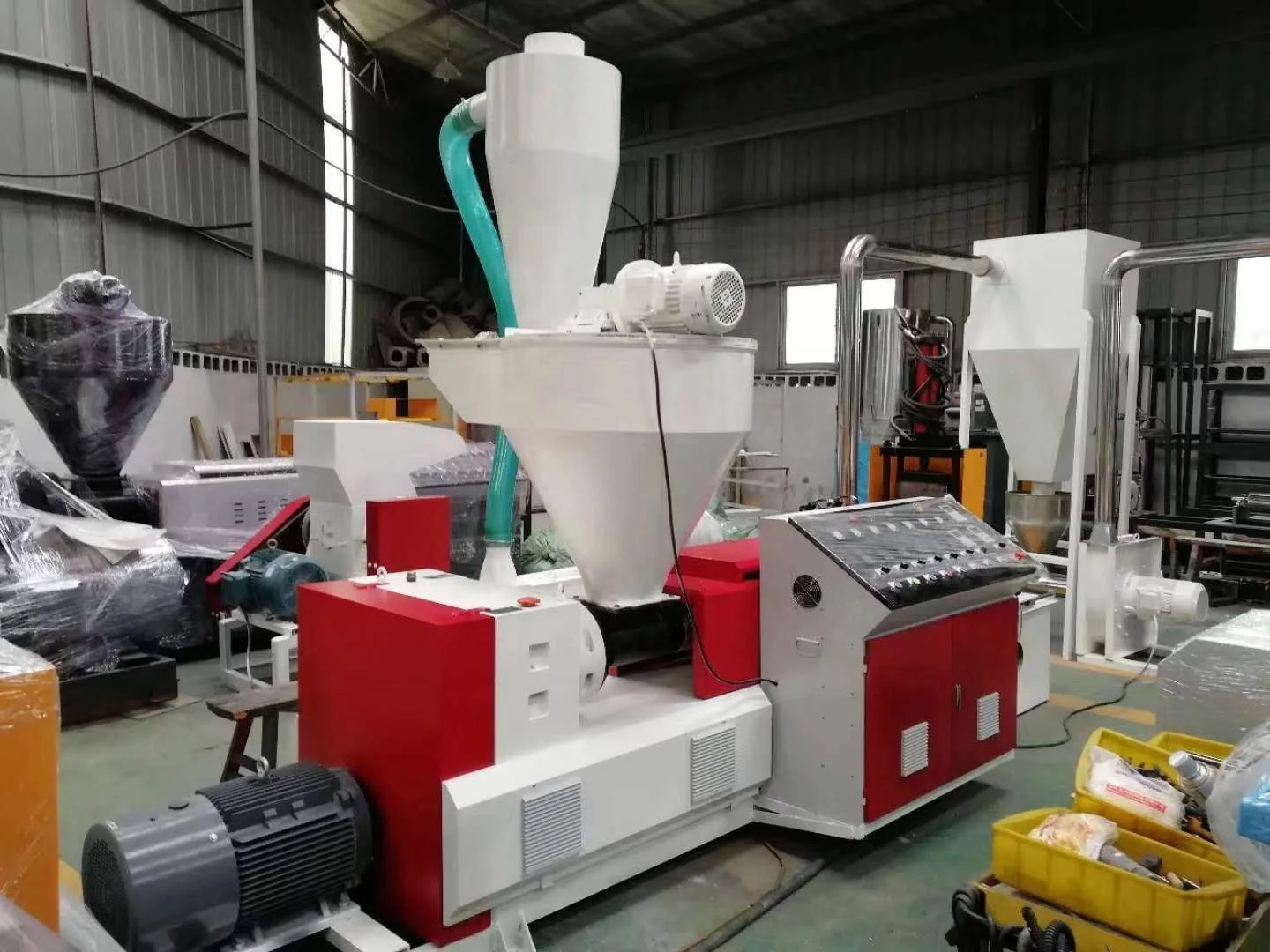 Single Two Stage PP PE ABS Small Cheap Granulator Plastic Recycling Pelletizing Machine Price
