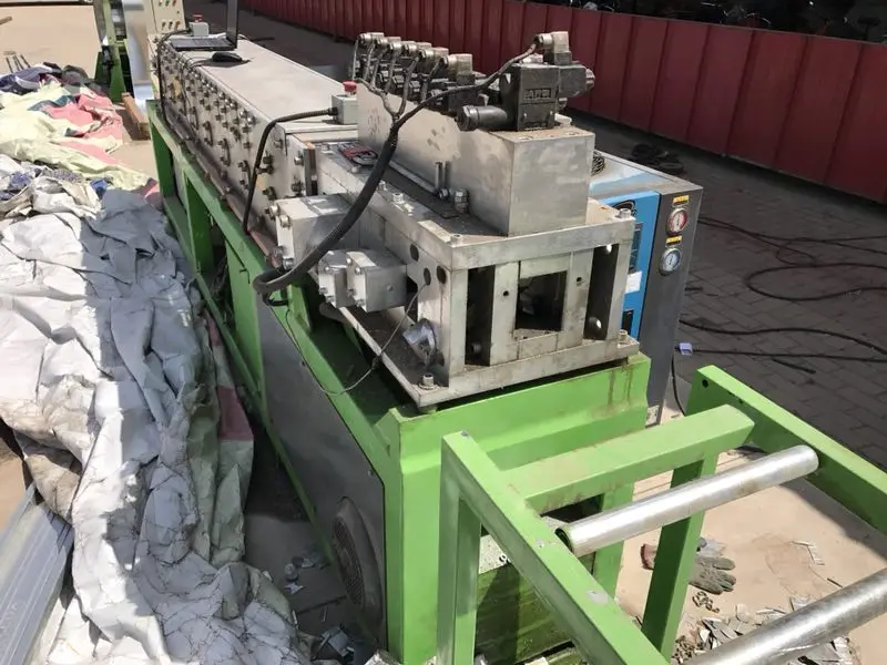 C89 машина для изготовления легких стальных вилла стальная рама формируя машину