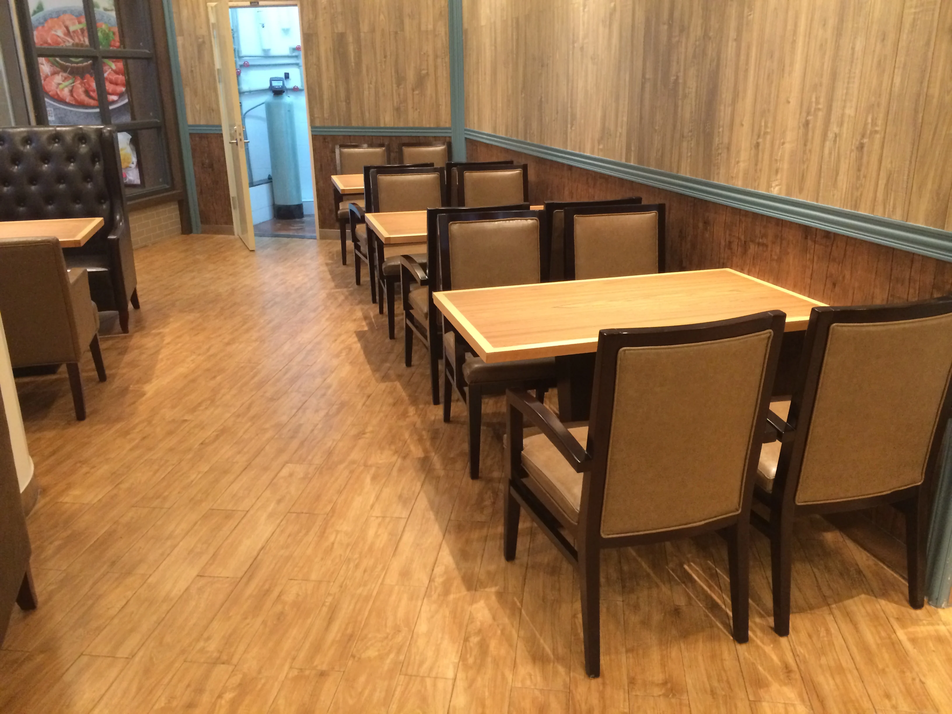 Foshan restaurnat furniture set modern restaurant tables and chairs
