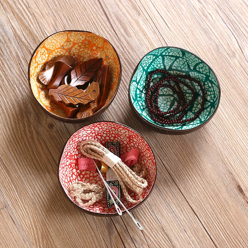 Handmade Natural Coconut Shell Bowl Candy Bowl Creative Ornament Lacquered Coconut Bowl