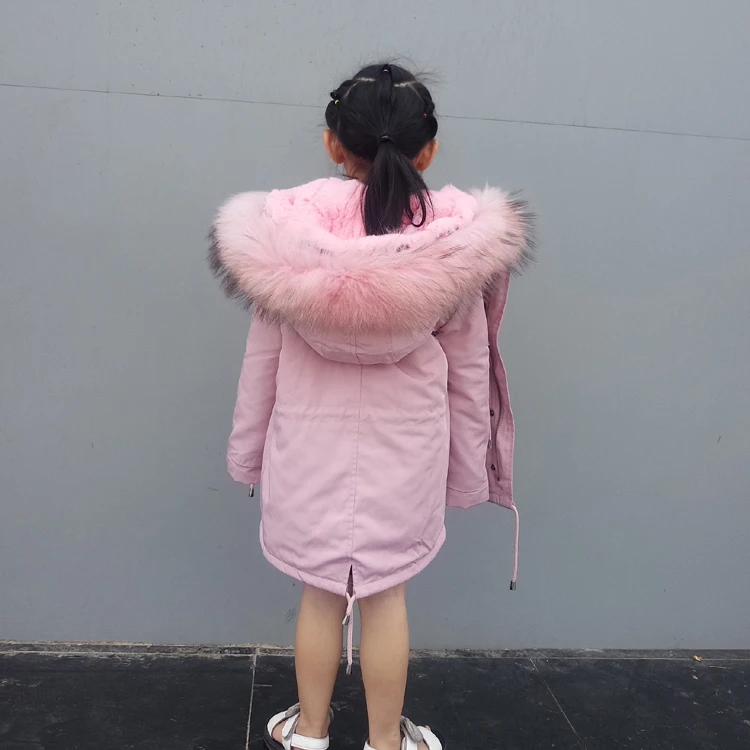 Wholesale european clothing Windproof Outwear winter Thick Warm girl real fur coat