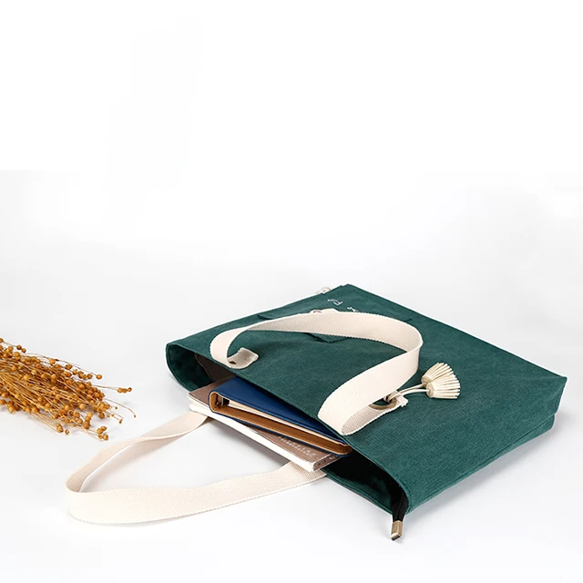 Durable green promotional canvas shoulder bag with zipper