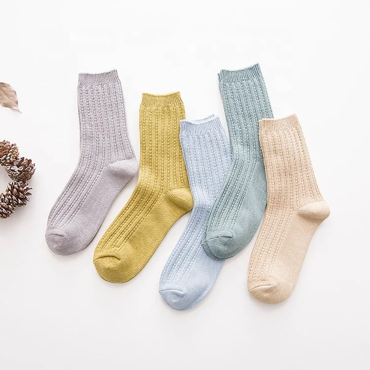 Cheap Autumn winter solid color unique design skin-friendly men crew socks,wholesale fashion custom polyester men sport crew sock