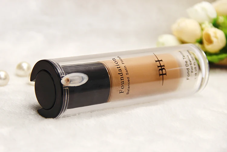 Vegan waterproof liquid balanced satin foundation mineral foundation