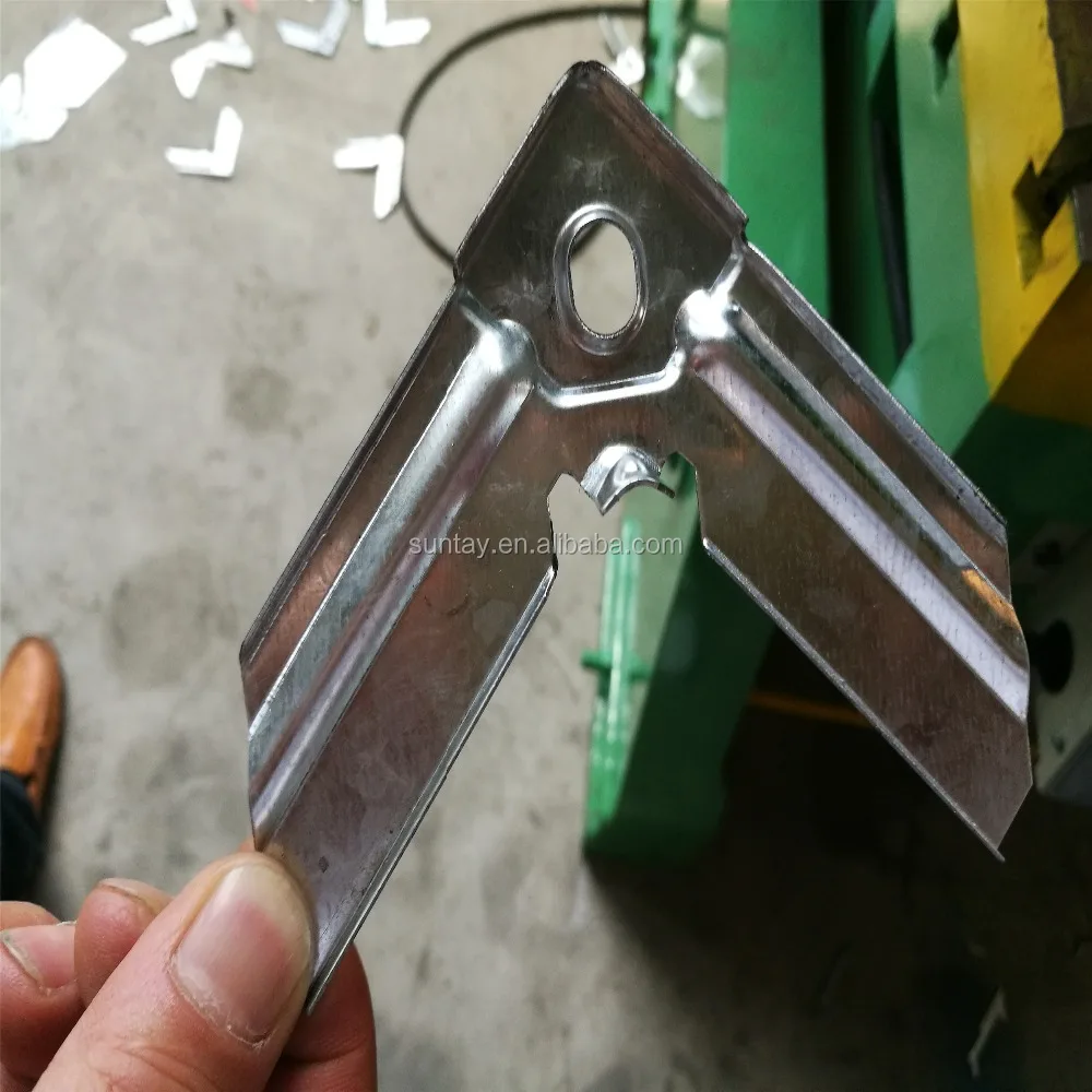 punching machine making TDF flange corner with dies