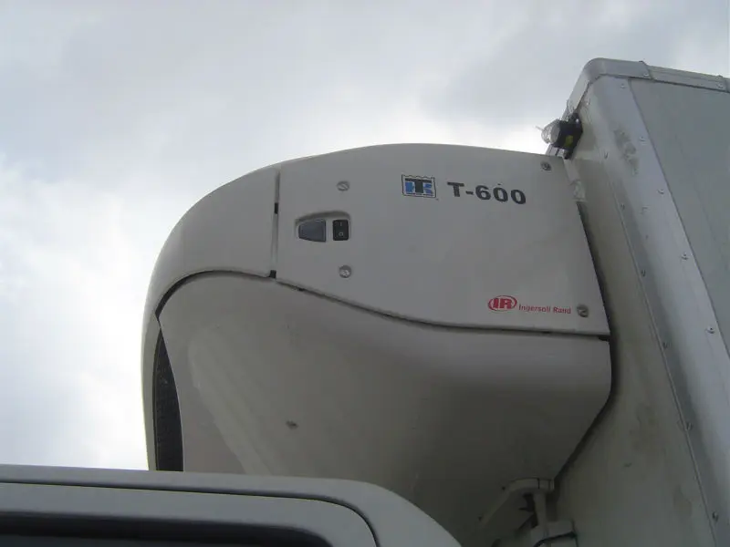 
Japan Diesel Ice Cream Truck,7ton Thermo king refrigerator truck 