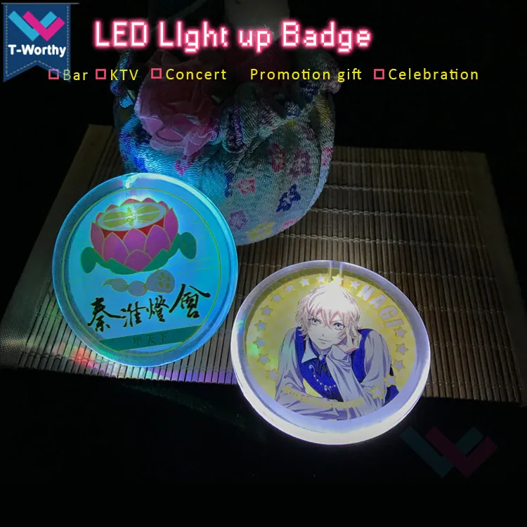 Free Sample 5cm Custom Design Round Flashing LED Badge