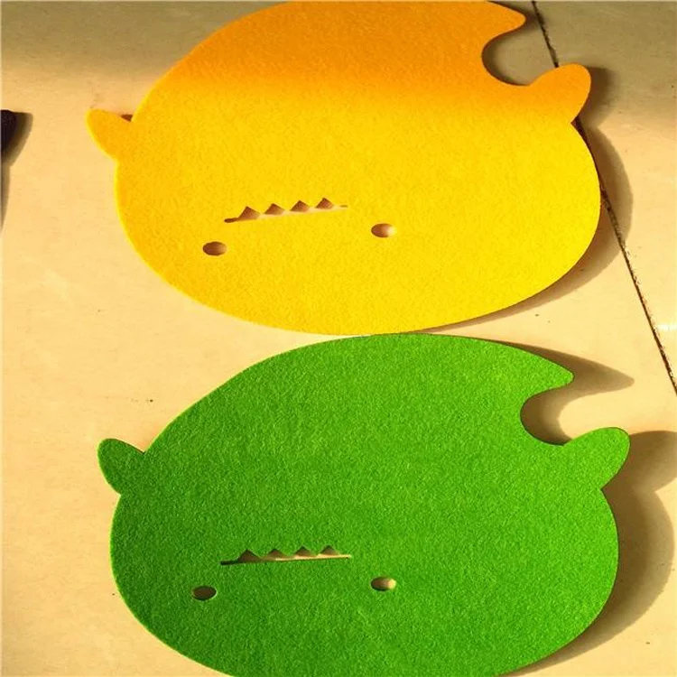 Non-woven cloth made by 100% recycled Polyester Staple Fiber