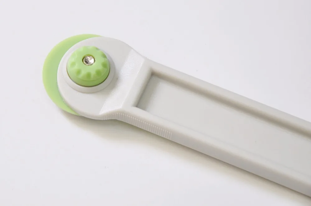 28mm Straight Automatic Paper Straight Handle Rotary Cutter for Art