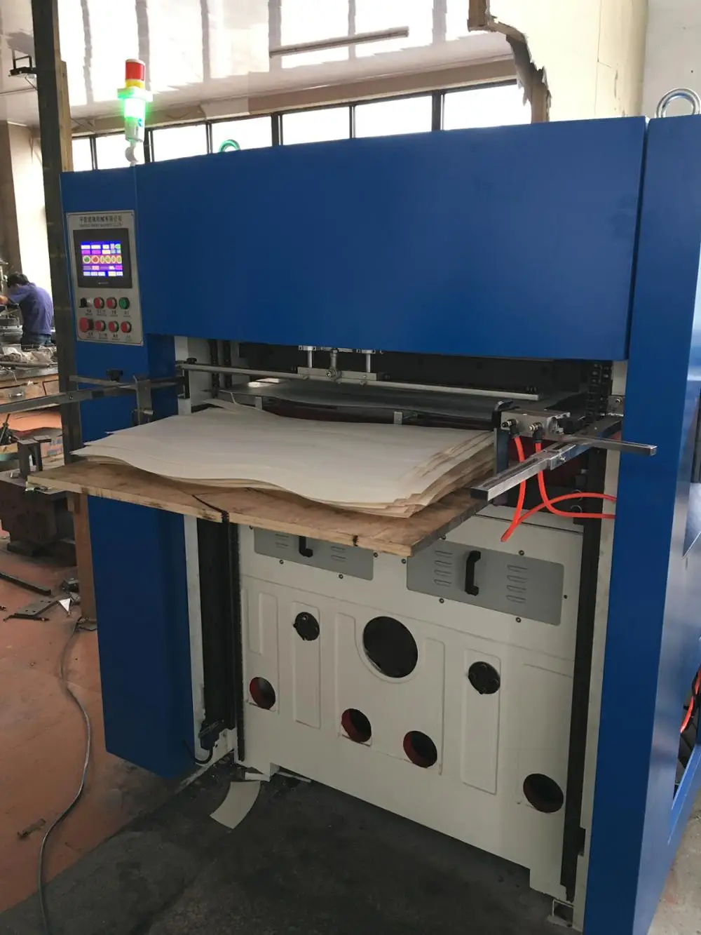 SINI JMQ 930 High Speed Automatic Paper Roll Die Cutting Machine For Sale