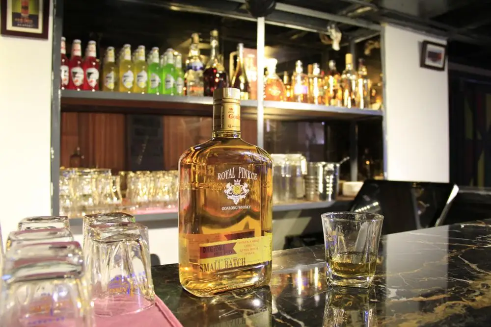 Finest Whisky Exporter Goalong Royal Pinkce Whisky for Night Bar-Customized Services Provided