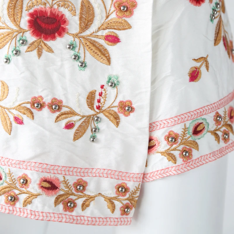 
White Floral Embroidery Women Shorts Patchwork Fitness Soft Summer Tatting Shorts Elastic Waist Skinny Slim Beading Shorts Hot 