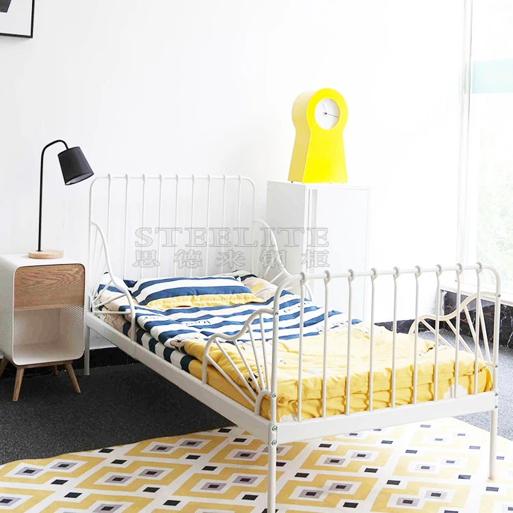 Colorful cheap extensible children iron toddler bed