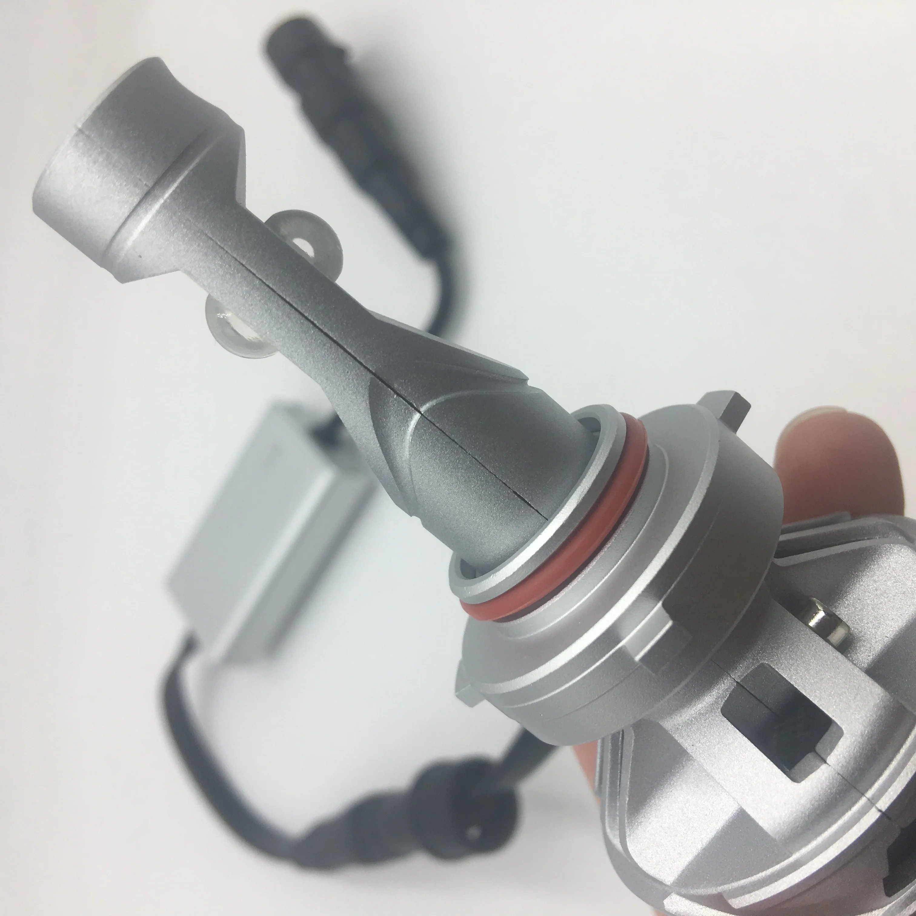 Factory LED Headlight L8 9005 Car Bulb CE Rohs Approved