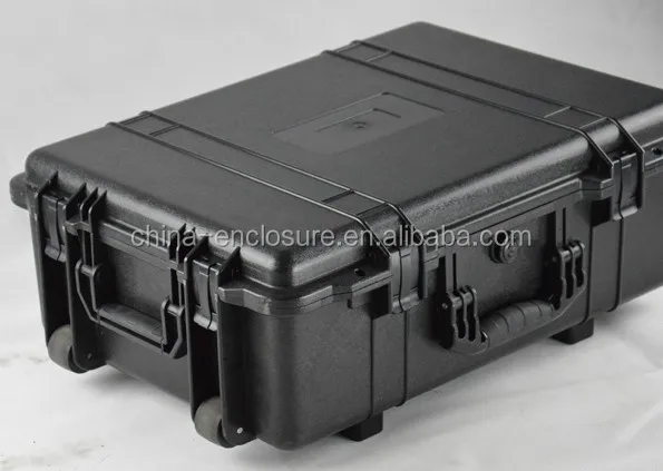Hard plastic big size carrying case with wheels and customized foam