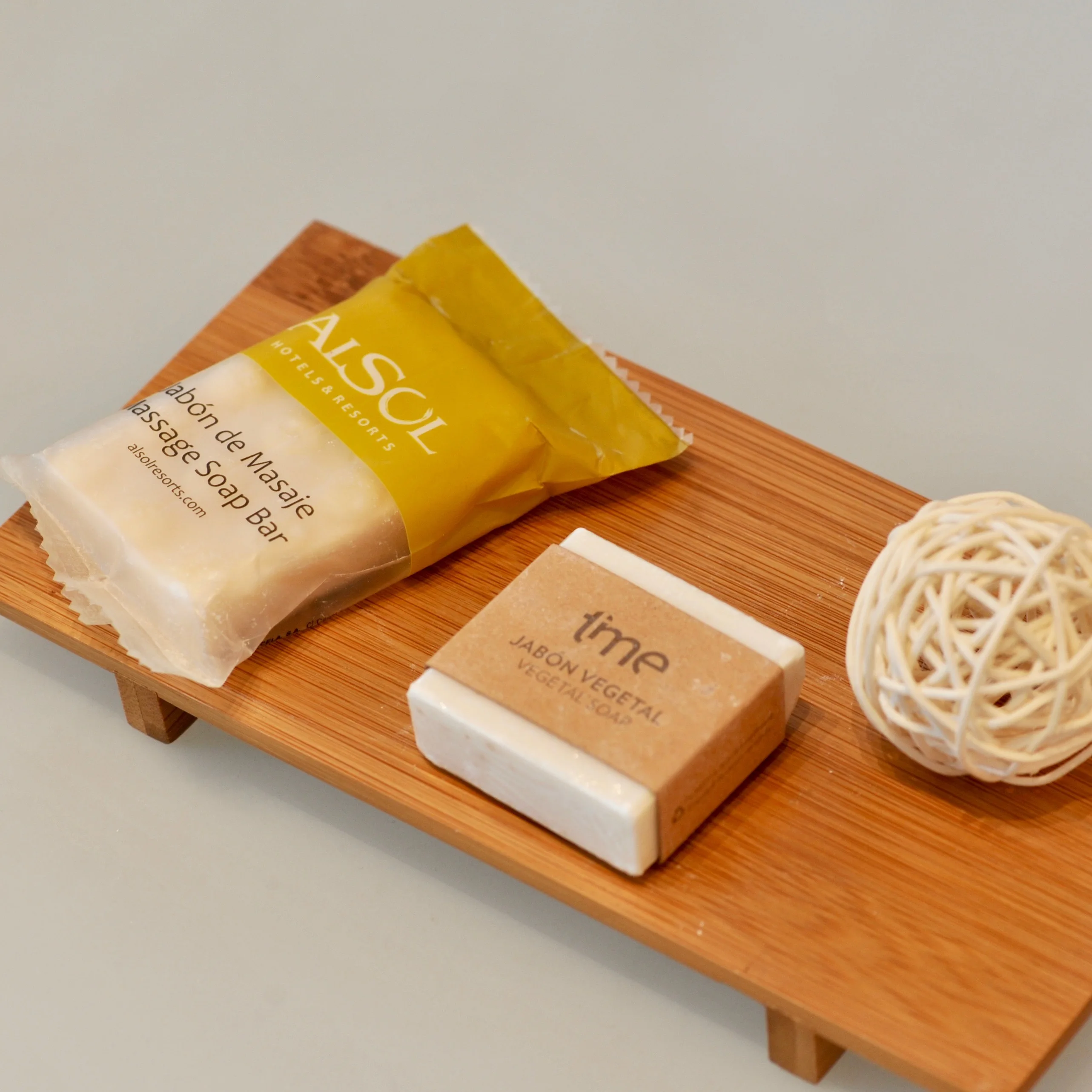 
ISO standard vegan soap in sachet for hotel and bathroom 