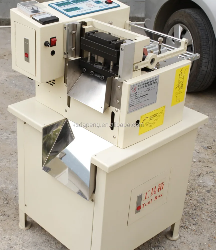 automatic hook and loop fastener cutting machine