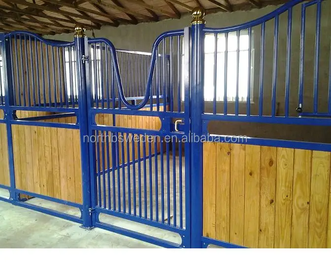 equestrian horse box with hinge door