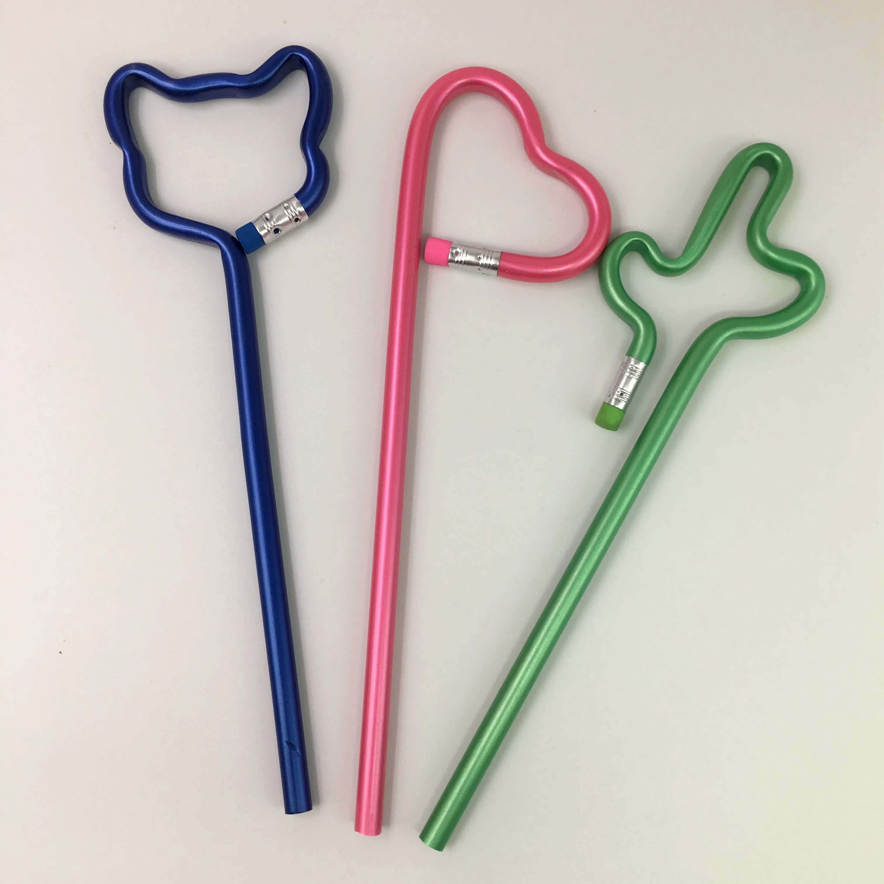 custom modelling pencil synthetic wood heart bear shaped topper solid color body diverting pencils for kids