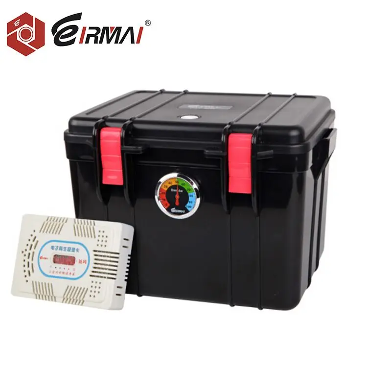 Portable plastic dry box for camera accessories